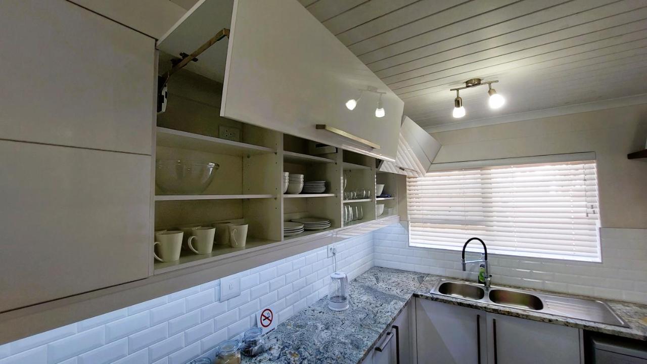 Nautilus 2 Bedroom Self-Catering Apartment Swakopmund Exterior foto
